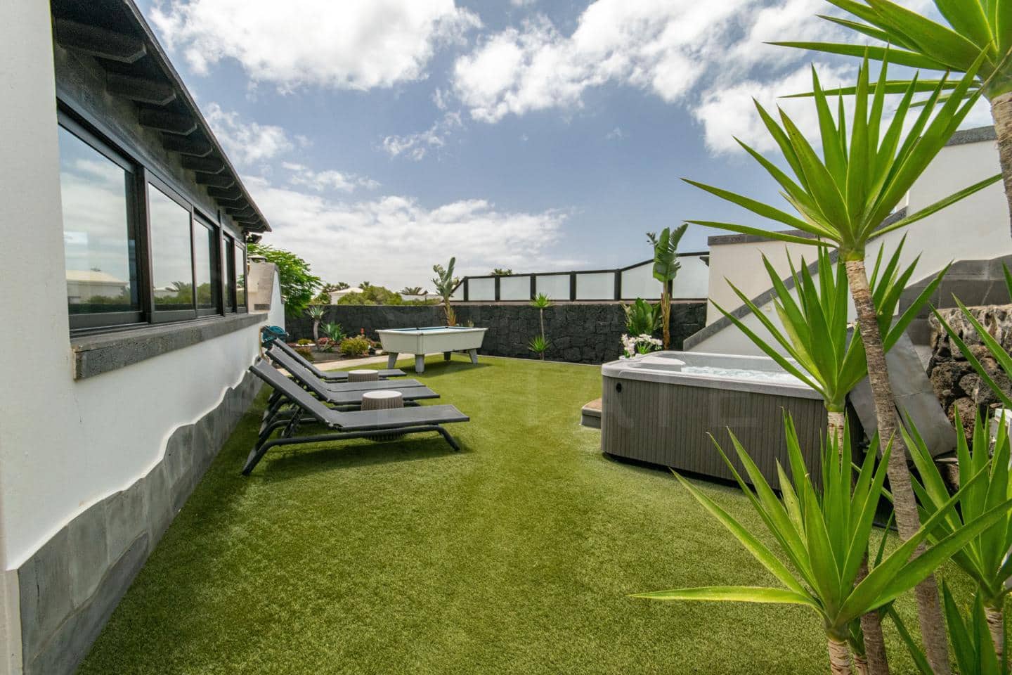2 soverom Villa til salgs i Playa Blanca med svømmebasseng - € 519 000 (Ref: 10084915)
