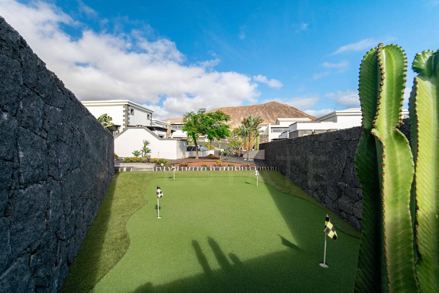 2 soverom Villa til salgs i Playa Blanca med svømmebasseng - € 519 000 (Ref: 10084915)