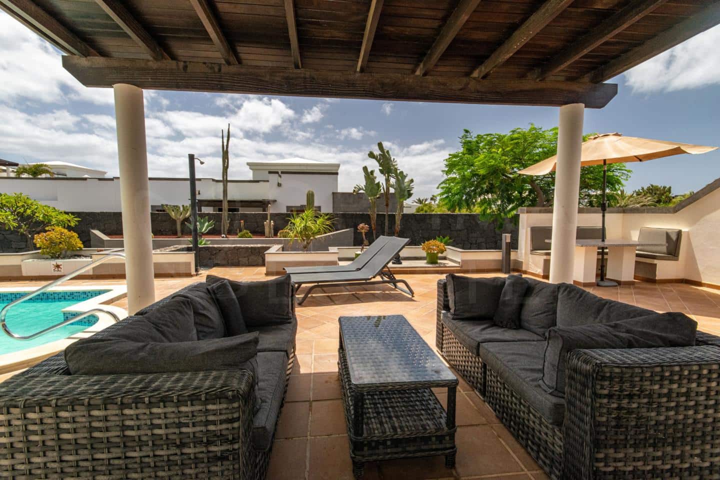 2 soverom Villa til salgs i Playa Blanca med svømmebasseng - € 519 000 (Ref: 10084915)