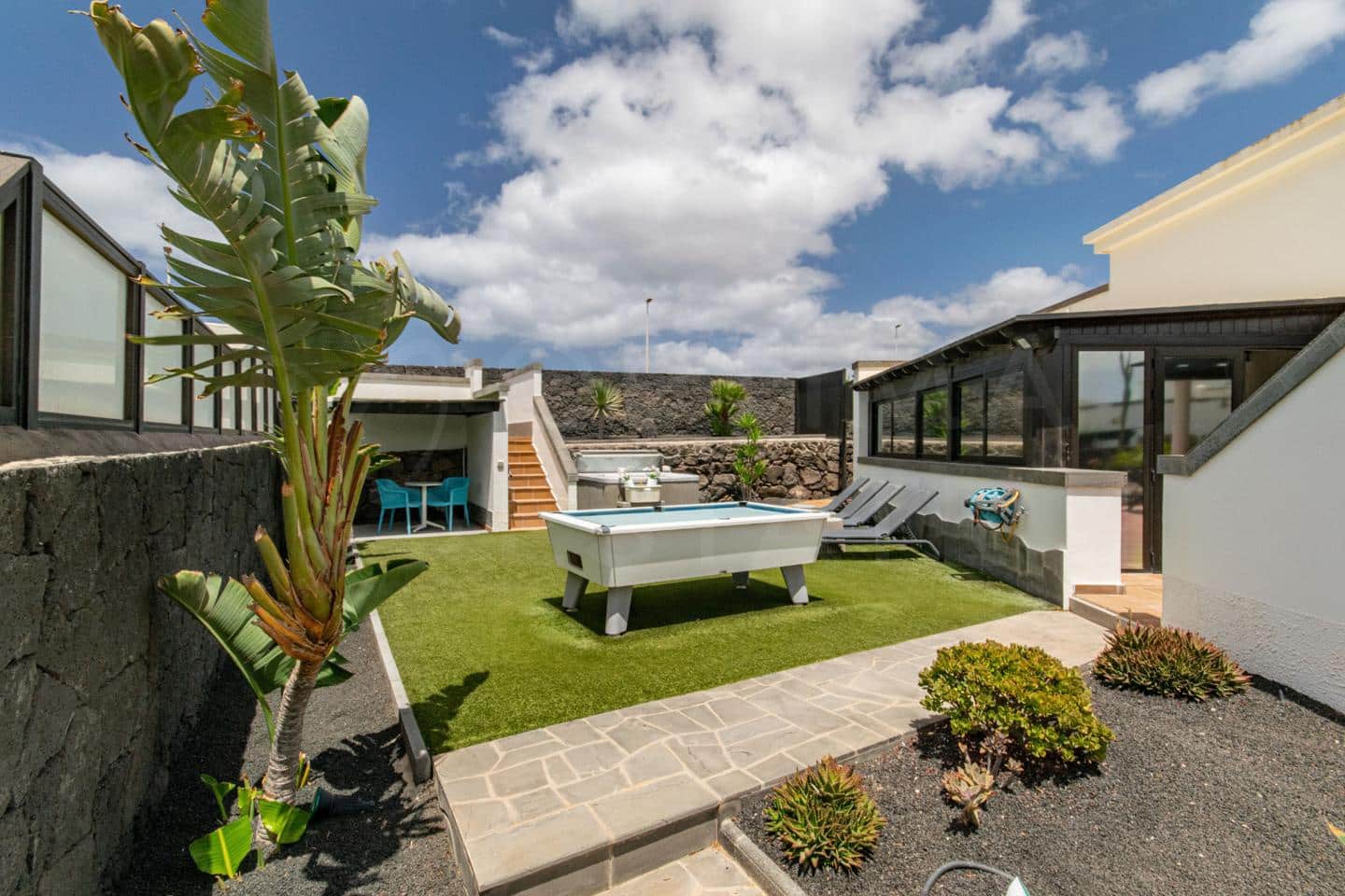 2 soverom Villa til salgs i Playa Blanca med svømmebasseng - € 519 000 (Ref: 10084915)