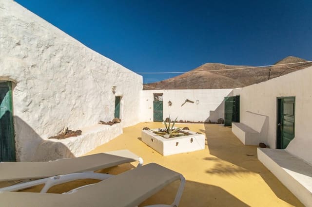5 soveværelse Finca/Landehus til salg i Maciot, Yaiza - € 467.000 (Ref: 10173067)