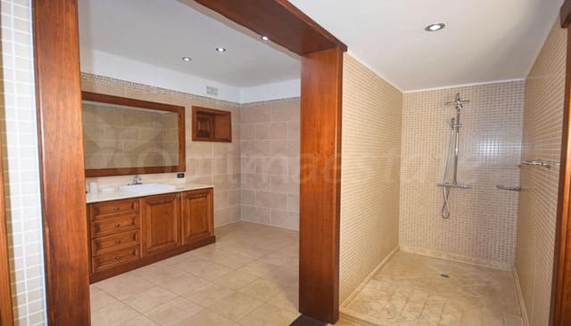 5 soveværelse Villa til salg i Playa Blanca, Yaiza med swimmingpool garage - € 1.480.000 (Ref: 6651129)