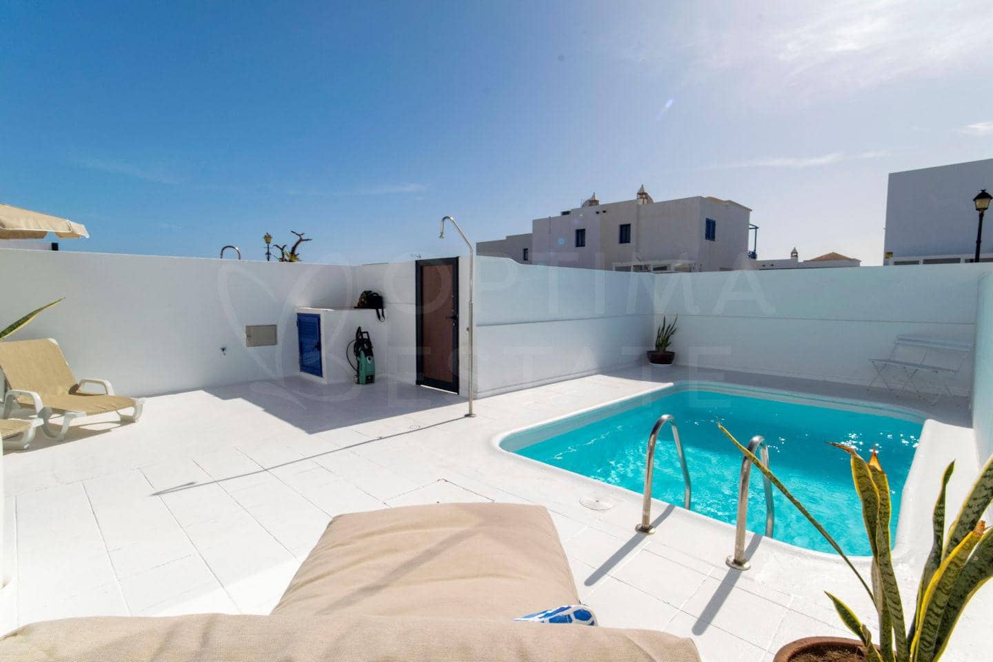 3 quarto Moradia para venda em Playa Blanca com piscina - 497 000 € (Ref: 8681633)