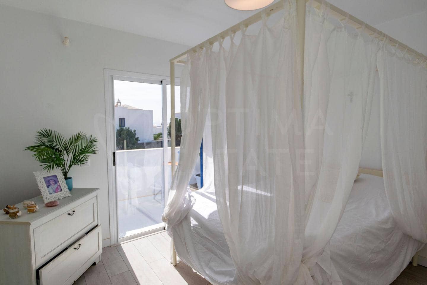 3 quarto Moradia para venda em Playa Blanca com piscina - 497 000 € (Ref: 8681633)