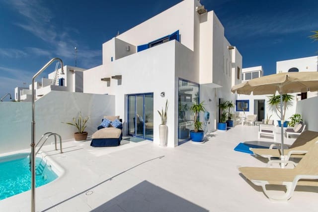 3 Zimmer Villa zu verkaufen in Playa Blanca, Yaiza mit Pool - 497.000 € (Ref: 8681633)