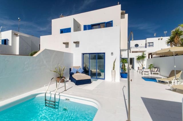 3 Zimmer Villa zu verkaufen in Playa Blanca, Yaiza mit Pool - 497.000 € (Ref: 8681633)