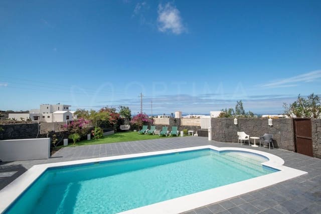 4 quarto Moradia para venda em Las Brenas, Yaiza com piscina - 765 000 € (Ref: 8881103)