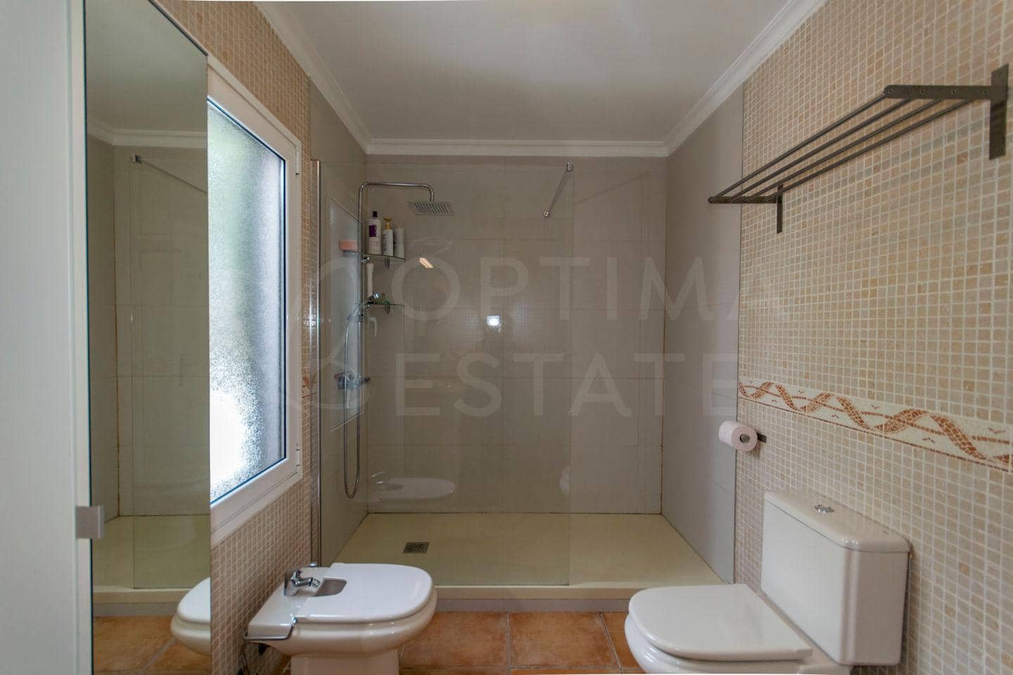 4 soveværelse Villa til salg i Las Brenas med swimmingpool - € 765.000 (Ref: 8881103)