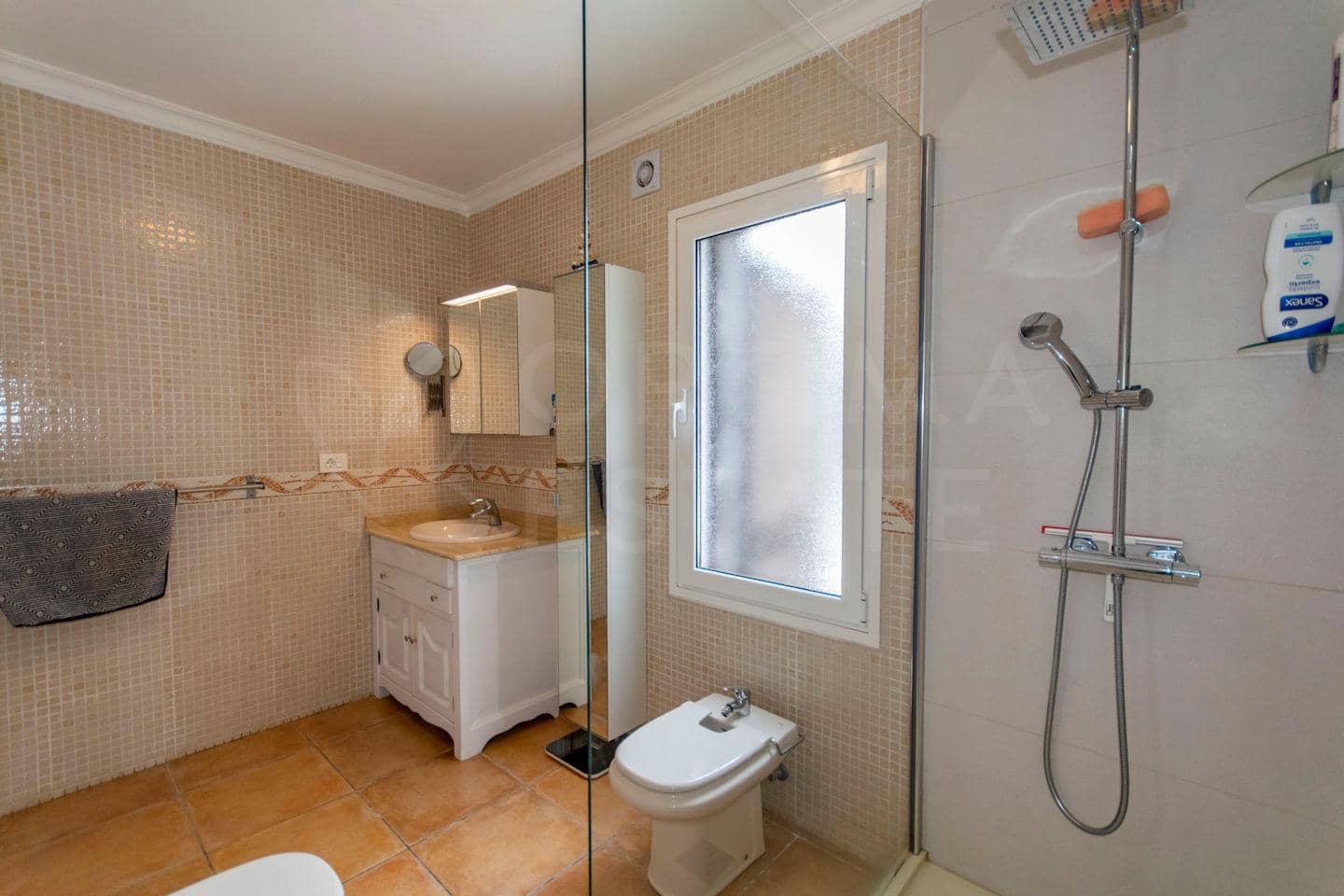 4 soveværelse Villa til salg i Las Brenas med swimmingpool - € 765.000 (Ref: 8881103)