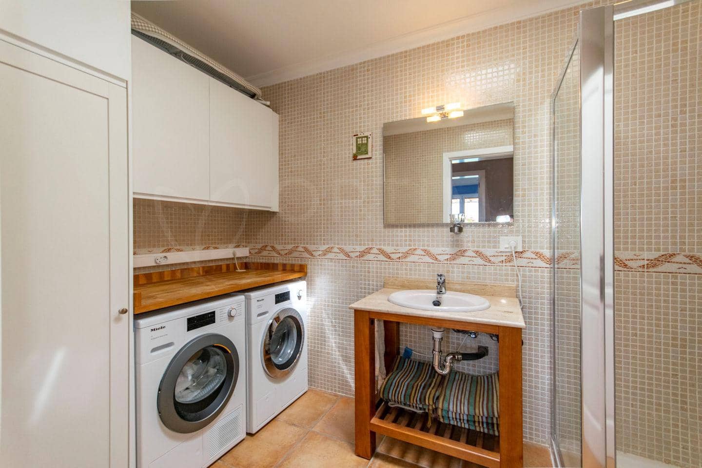 4 soveværelse Villa til salg i Las Brenas med swimmingpool - € 765.000 (Ref: 8881103)