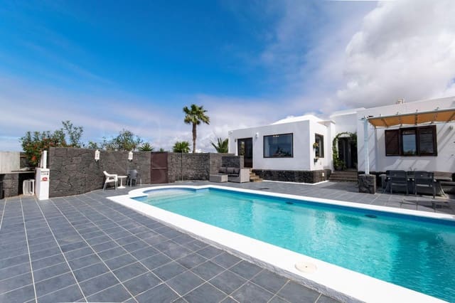 4 quarto Moradia para venda em Las Brenas, Yaiza com piscina - 765 000 € (Ref: 8881103)