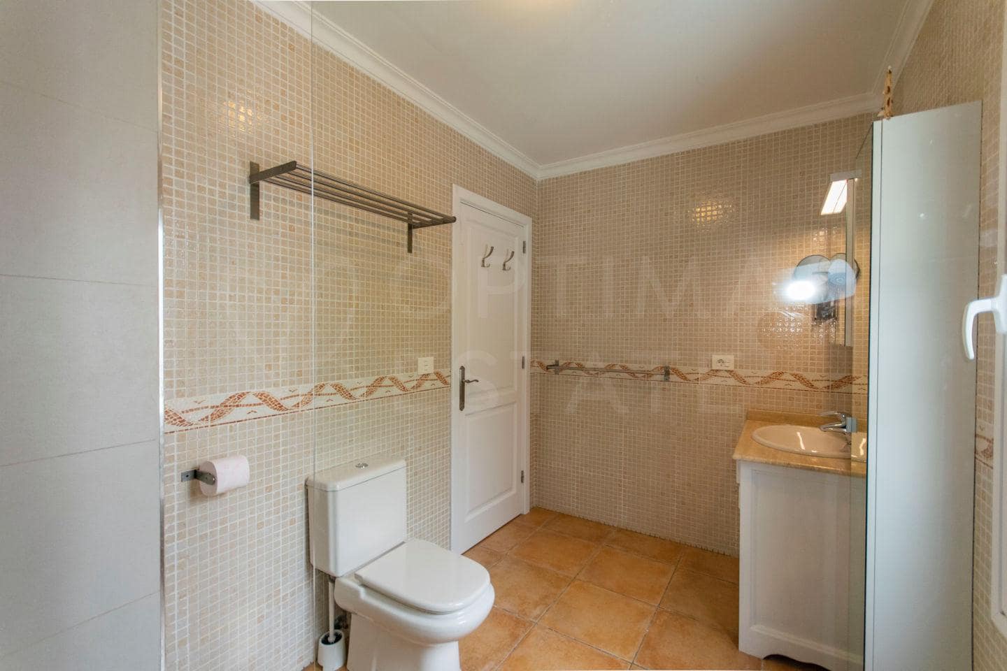 4 soveværelse Villa til salg i Las Brenas med swimmingpool - € 765.000 (Ref: 8881103)