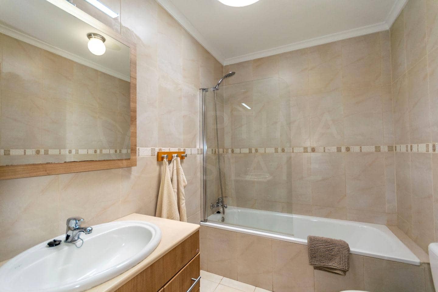 4 soveværelse Villa til salg i Playa Blanca med swimmingpool - € 689.000 (Ref: 9128902)