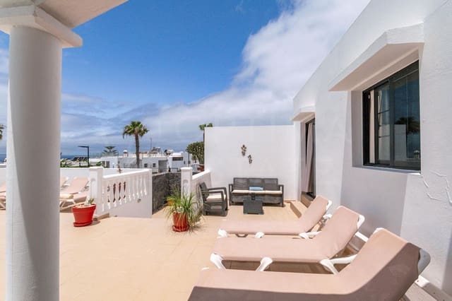 4 soveværelse Villa til salg i Playa Blanca, Yaiza med swimmingpool - € 689.000 (Ref: 9128902)