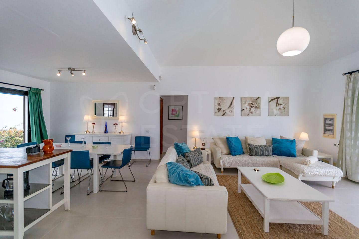 4 soveværelse Villa til salg i Playa Blanca med swimmingpool - € 689.000 (Ref: 9128902)