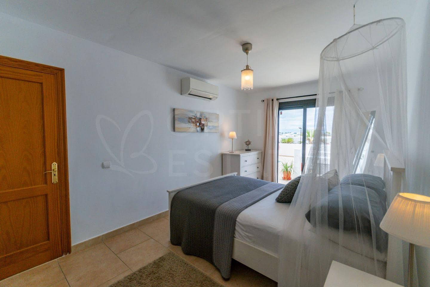 4 soveværelse Villa til salg i Playa Blanca med swimmingpool - € 689.000 (Ref: 9128902)