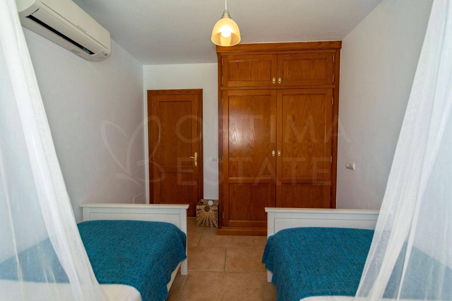 4 soveværelse Villa til salg i Playa Blanca med swimmingpool - € 689.000 (Ref: 9128902)