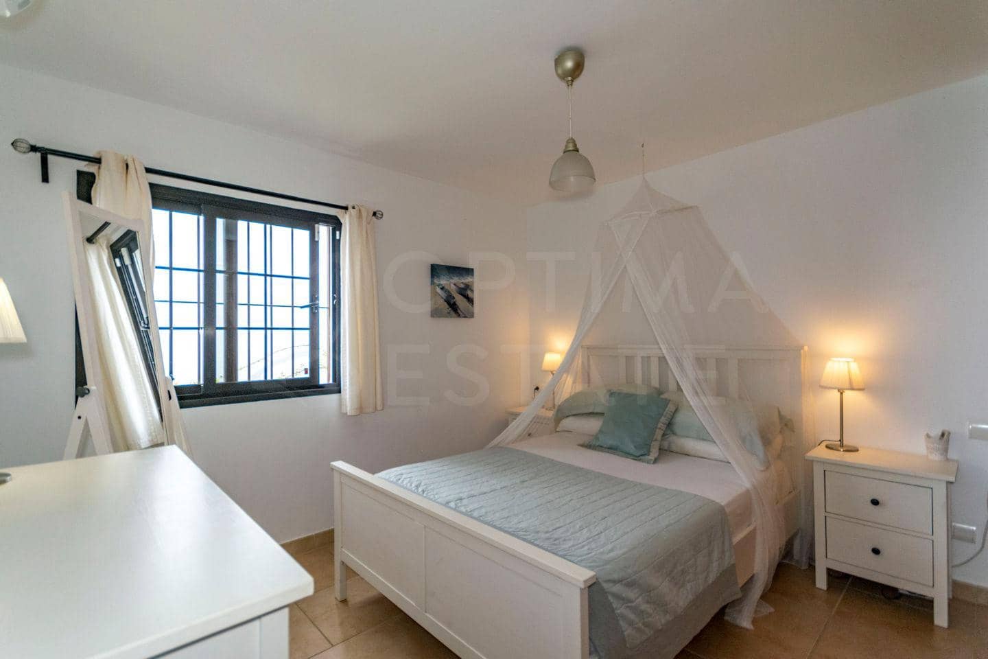 4 soveværelse Villa til salg i Playa Blanca med swimmingpool - € 689.000 (Ref: 9128902)