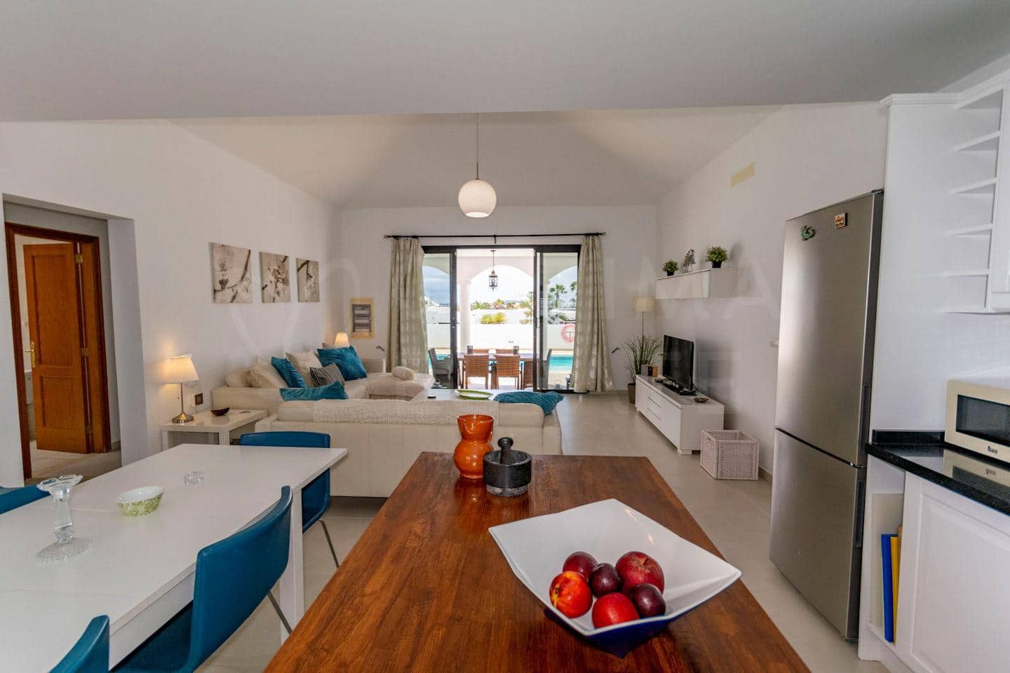 4 soveværelse Villa til salg i Playa Blanca med swimmingpool - € 689.000 (Ref: 9128902)