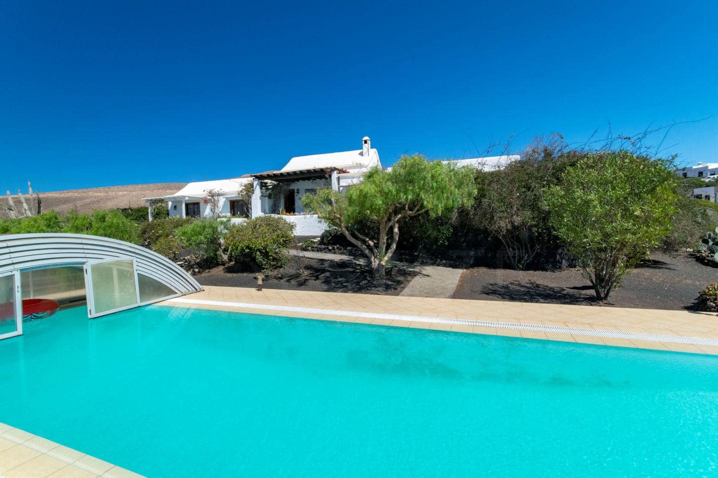 4 soverom Villa til salgs i Conil med svømmebasseng garasje - € 1 472 000 (Ref: 9319586)