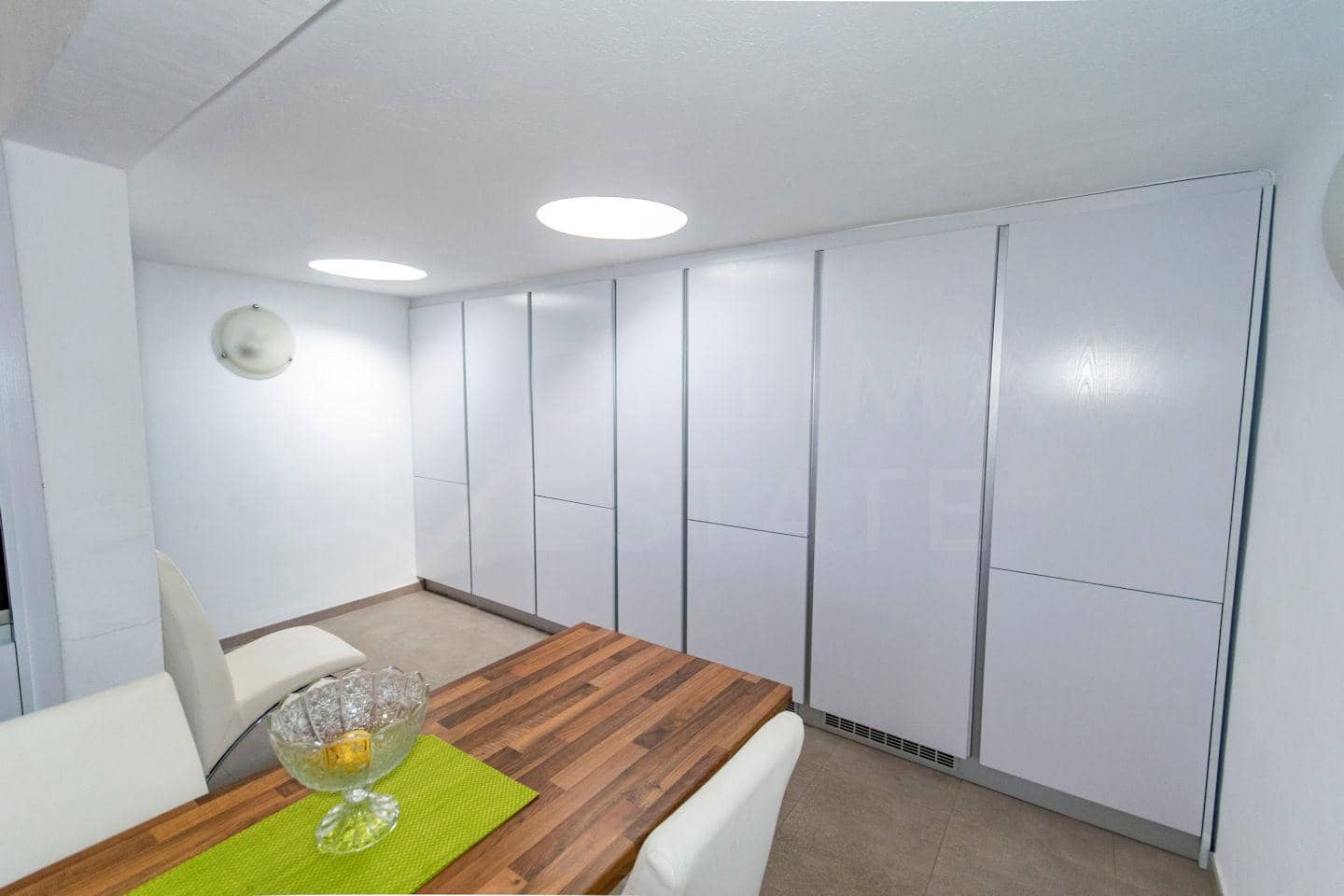 Chalet de 3 habitaciones en Playa Blanca en venta con piscina garaje - 750.000 € (Ref: 9436337)