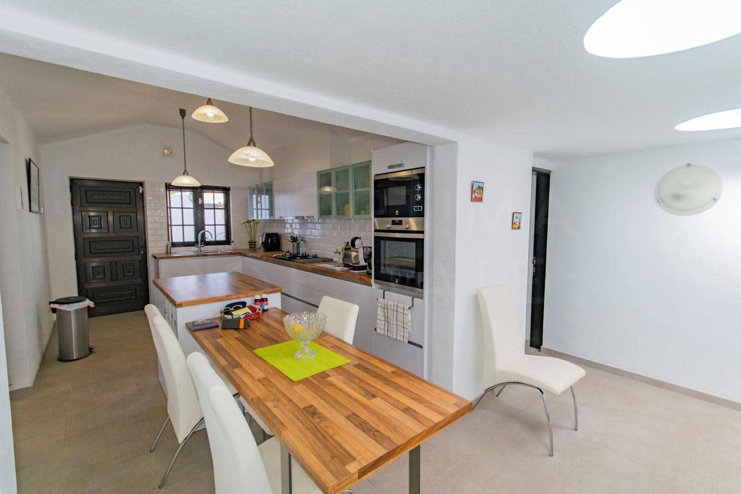 Chalet de 3 habitaciones en Playa Blanca en venta con piscina garaje - 750.000 € (Ref: 9436337)