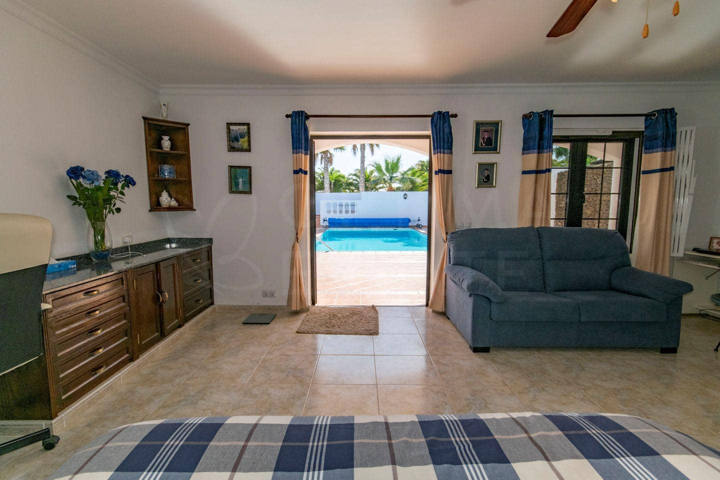 Chalet de 3 habitaciones en Playa Blanca en venta con piscina garaje - 750.000 € (Ref: 9436337)