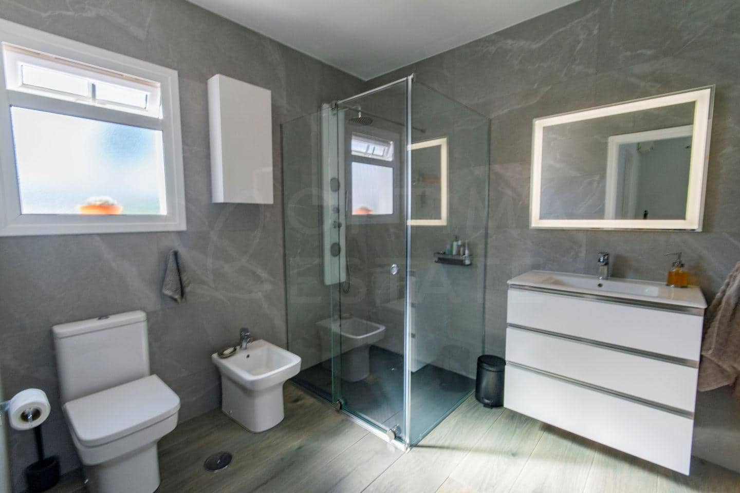 3 soveværelse Villa til salg i Yaiza med swimmingpool garage - € 565.000 (Ref: 9438739)