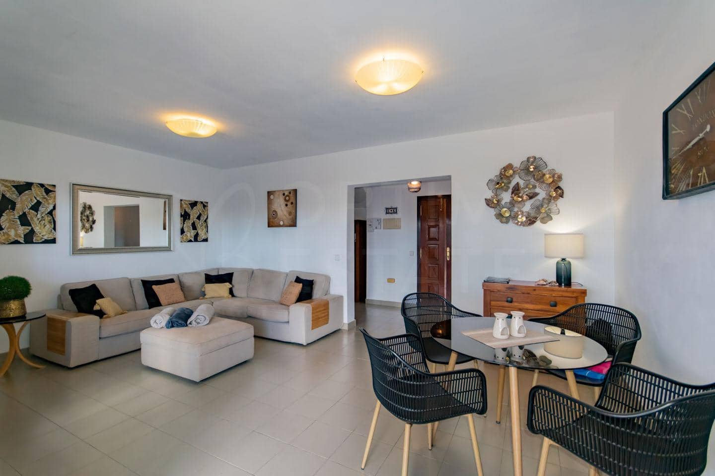 2 bedroom Villa for sale in Playa Blanca with pool garage - € 395,000 (Ref: 9528648)