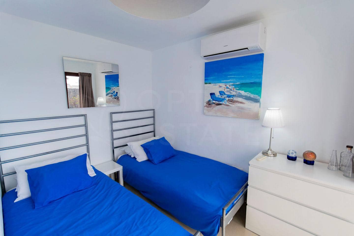 2 bedroom Villa for sale in Playa Blanca with pool garage - € 395,000 (Ref: 9528648)