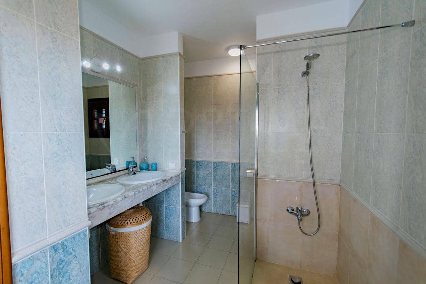 2 bedroom Villa for sale in Playa Blanca with pool garage - € 395,000 (Ref: 9528648)