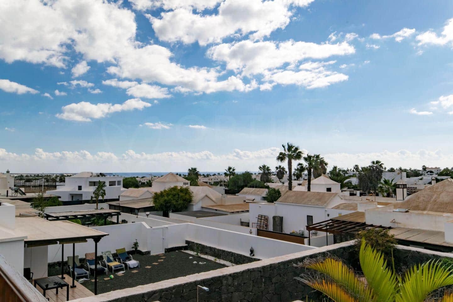 2 bedroom Villa for sale in Playa Blanca with pool garage - € 395,000 (Ref: 9528648)