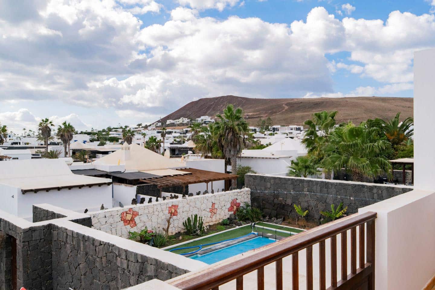 2 bedroom Villa for sale in Playa Blanca with pool garage - € 395,000 (Ref: 9528648)