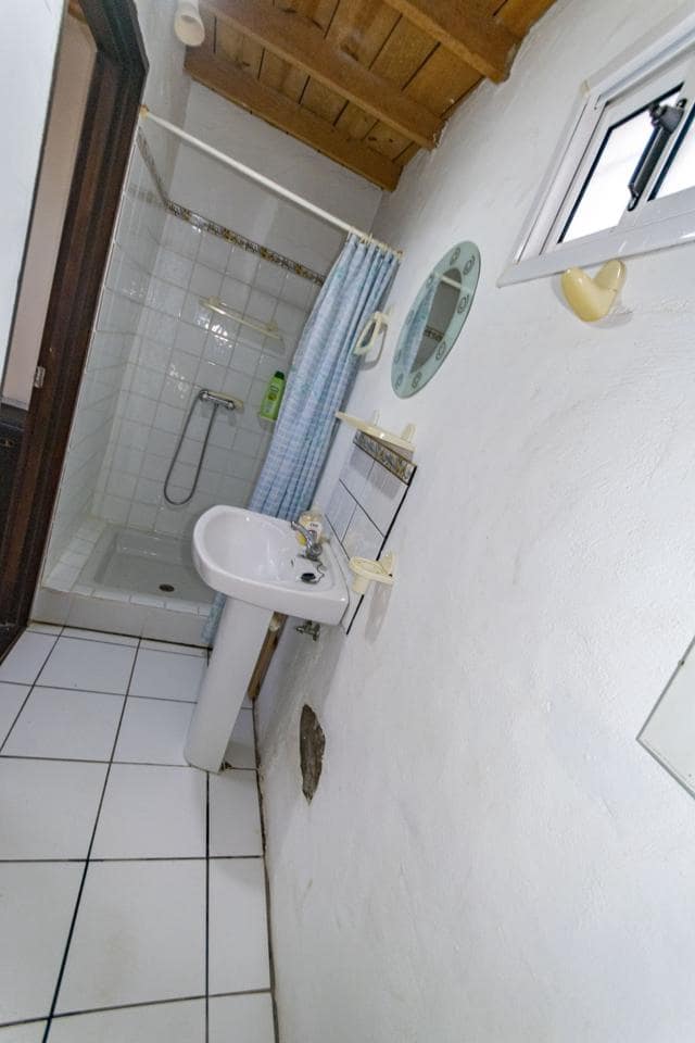 4 makuuhuone Huvila myytävänä paikassa Tias - 523 000 € (Ref: 9624087)