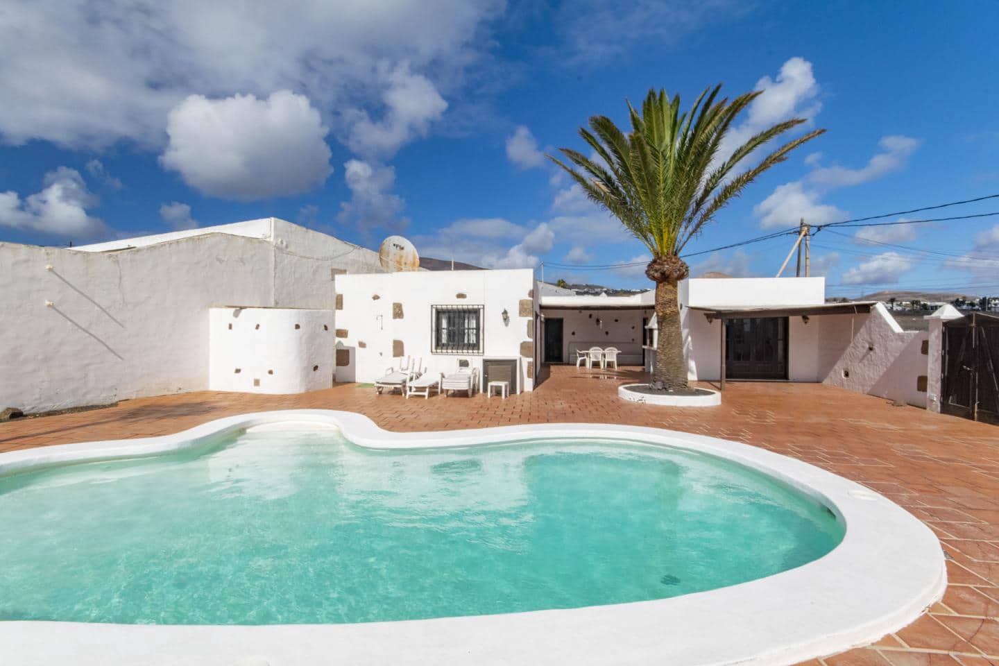 4 makuuhuone Huvila myytävänä paikassa Tias - 523 000 € (Ref: 9624087)