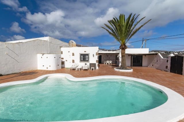 4 makuuhuone Huvila myytävänä paikassa Tías - 523 000 € (Ref: 9624087)