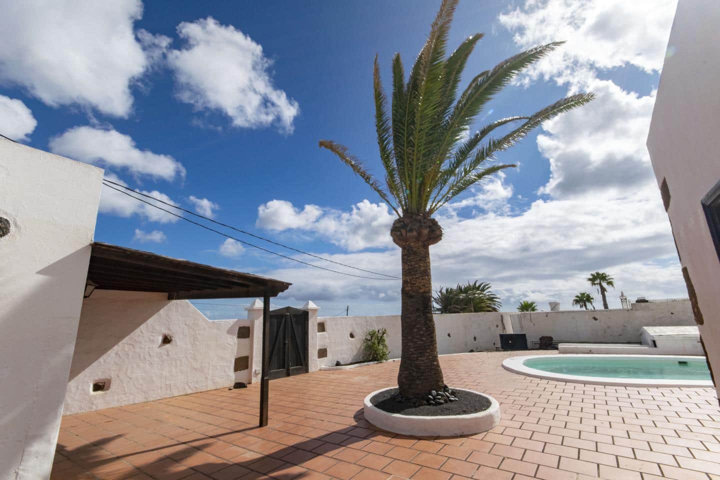 4 makuuhuone Huvila myytävänä paikassa Tias - 523 000 € (Ref: 9624087)