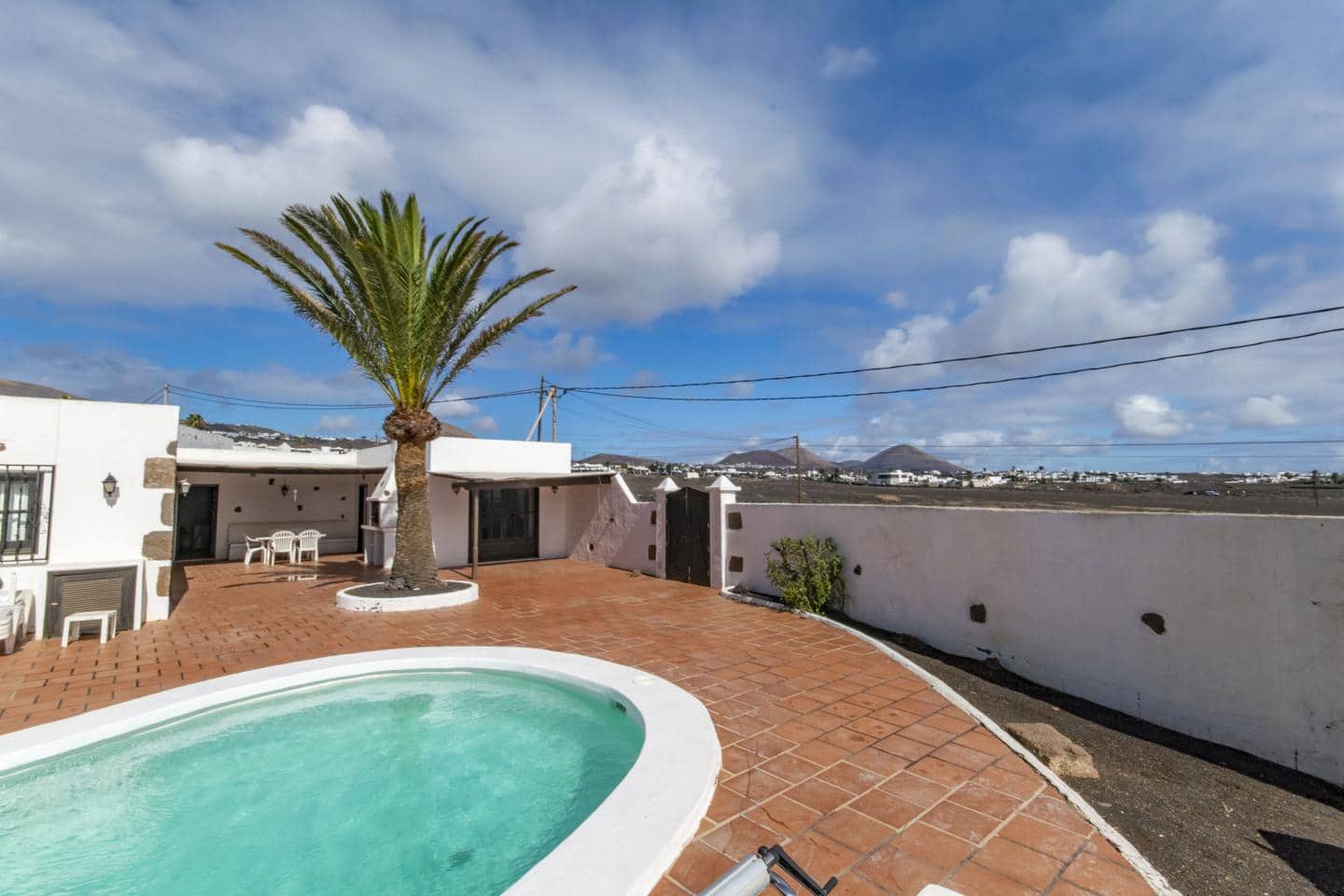 4 makuuhuone Huvila myytävänä paikassa Tias - 523 000 € (Ref: 9624087)