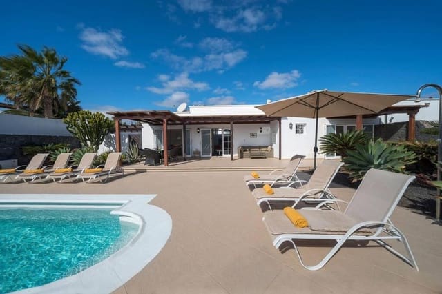 3 chambre Villa/Maison à vendre à Playa Blanca, Yaiza avec piscine - 493 000 € (Ref: 9700176)