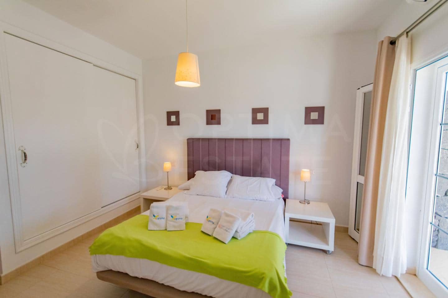 3 bedroom Villa for sale in Playa Blanca with pool - € 493,000 (Ref: 9700176)