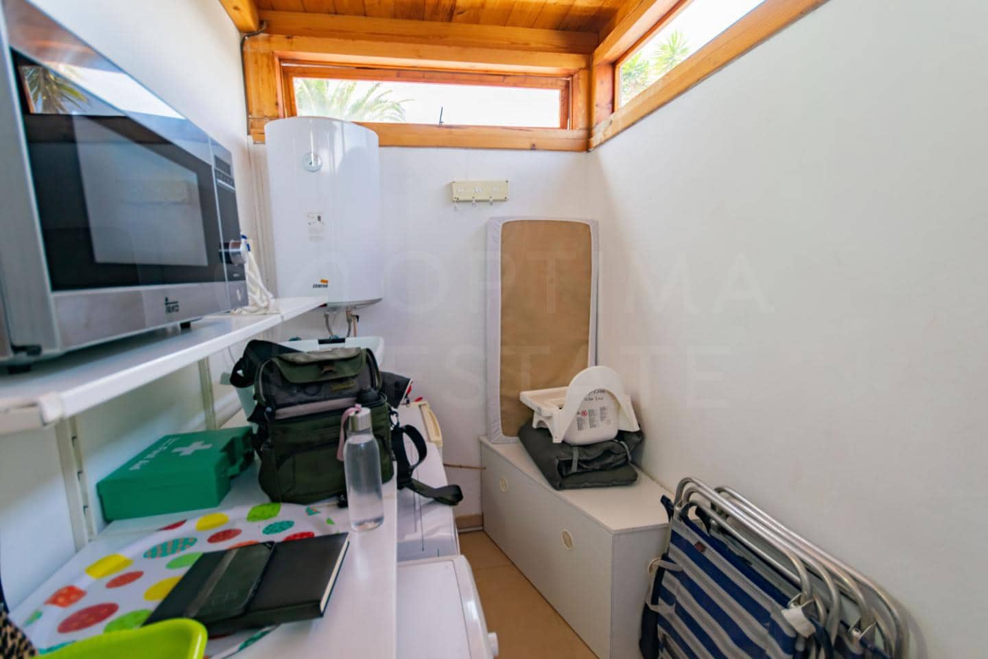 3 bedroom Villa for sale in Playa Blanca with pool - € 493,000 (Ref: 9700176)