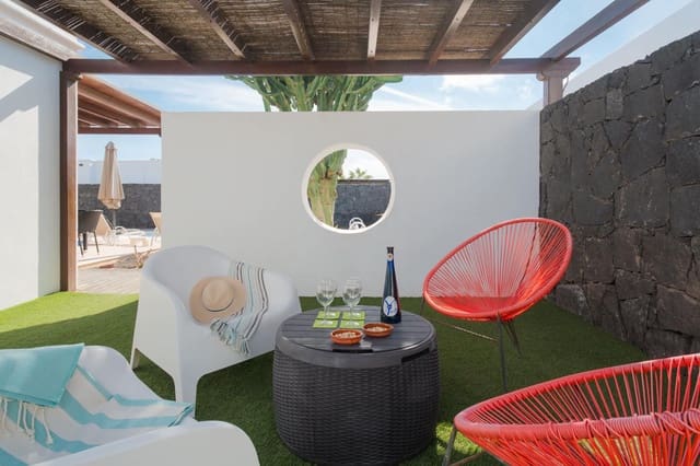 3 chambre Villa/Maison à vendre à Playa Blanca, Yaiza avec piscine - 493 000 € (Ref: 9700176)