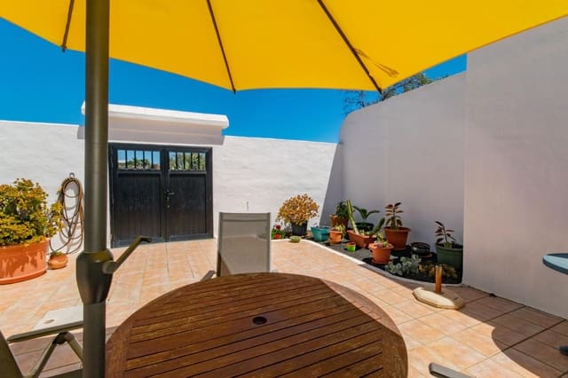 3 camera da letto Villa in vendita in Yaiza con piscina - 448.000 € (Rif: 9809843)