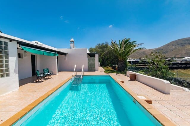 3 camera da letto Villa in vendita in Yaiza con piscina - 448.000 € (Rif: 9809843)