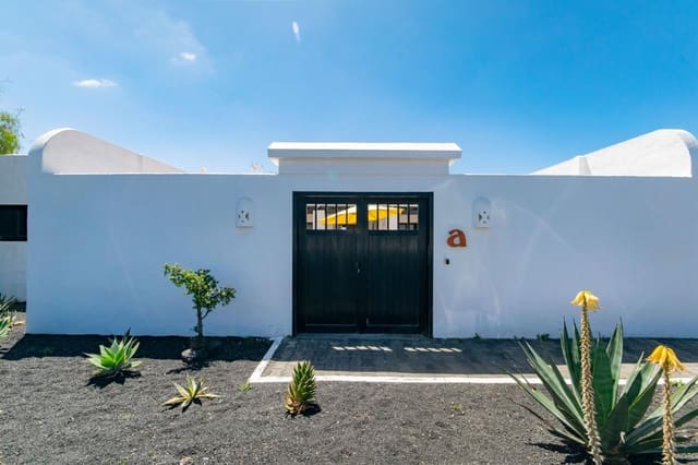 3 camera da letto Villa in vendita in Yaiza con piscina - 448.000 € (Rif: 9809843)