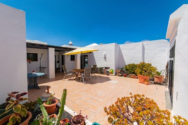 3 camera da letto Villa in vendita in Yaiza con piscina - 448.000 € (Rif: 9809843)