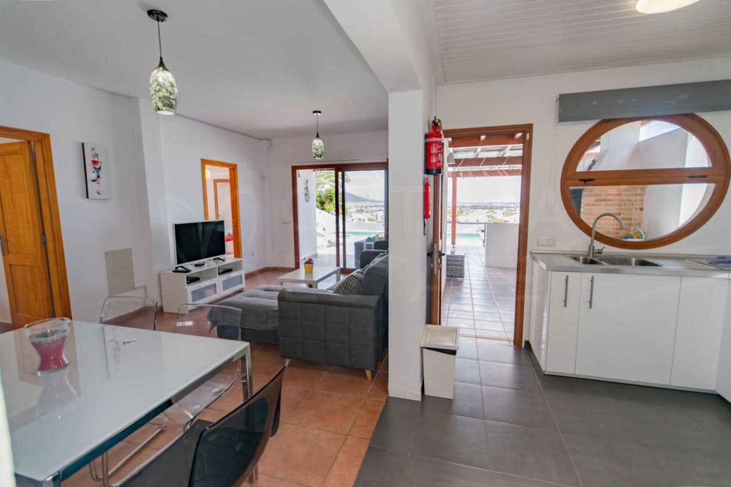 3 Zimmer Villa zu verkaufen in Playa Blanca mit Pool Garage - 449.000 € (Ref: 9844576)