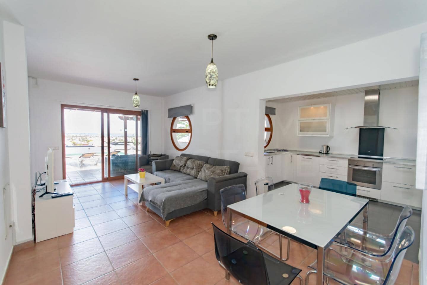 3 Zimmer Villa zu verkaufen in Playa Blanca mit Pool Garage - 449.000 € (Ref: 9844576)