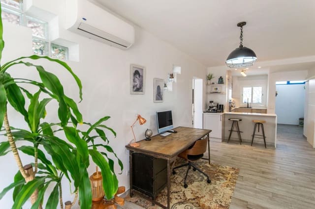 2 sovrum Villa till salu i Playa Blanca, Yaiza med pool - 395 000 € (Ref: 9897439)