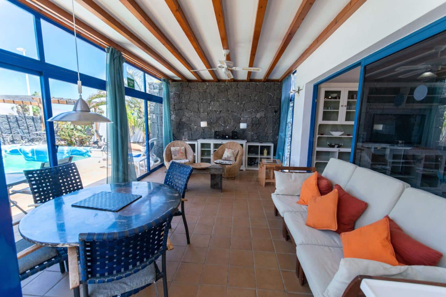 Chalet de 3 habitaciones en Playa Blanca en venta con piscina - 374.000 € (Ref: 9902141)